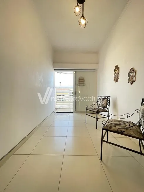 Foto 1 de Casa com 2 Quartos à venda, 142m² em Jardim Nova Europa, Campinas