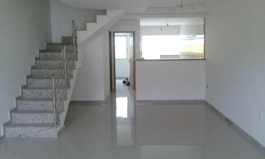 Foto 1 de Casa com 3 Quartos à venda, 130m² em Itapuã, Salvador