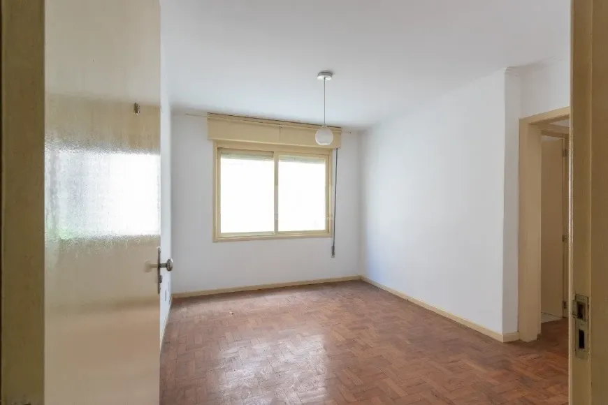 Foto 1 de Apartamento com 1 Quarto para alugar, 40m² em Partenon, Porto Alegre