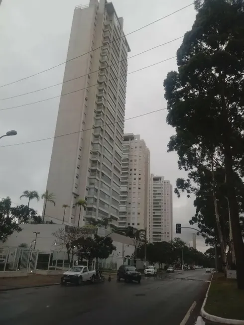 Foto 1 de Apartamento com 4 Quartos à venda, 181m² em Santo Amaro, São Paulo