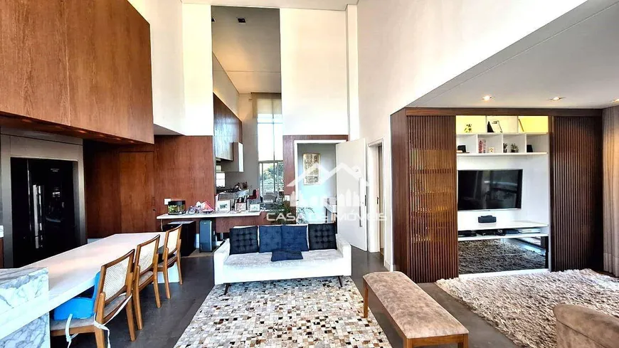Foto 1 de Apartamento com 2 Quartos à venda, 142m² em Panamby, São Paulo