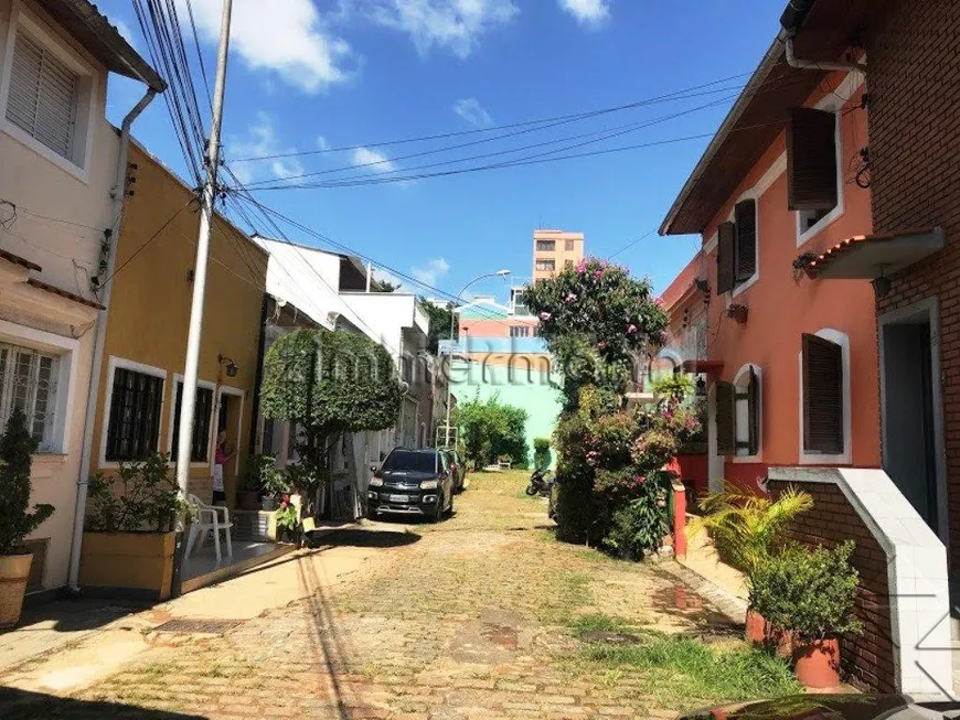 Foto 1 de Casa com 3 Quartos à venda, 121m² em Bela Vista, São Paulo