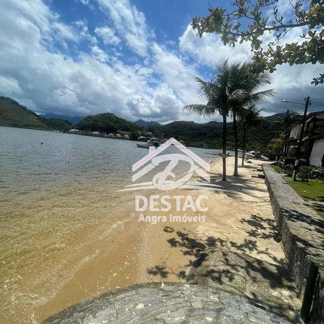 Foto 1 de Casa com 2 Quartos à venda, 124m² em Itanema, Angra dos Reis