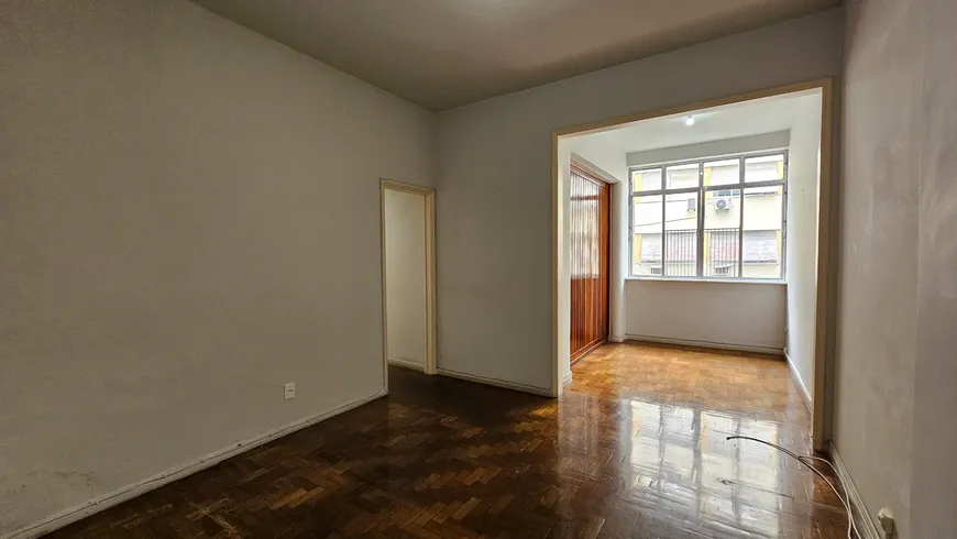 Foto 1 de Apartamento com 3 Quartos à venda, 102m² em Copacabana, Rio de Janeiro