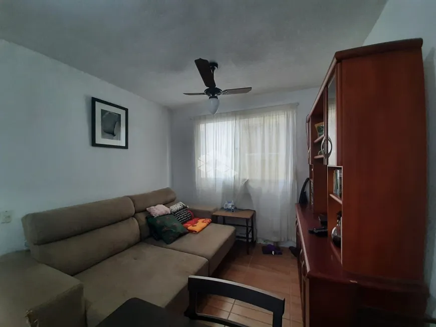 Foto 1 de Apartamento com 2 Quartos à venda, 40m² em Cavalhada, Porto Alegre