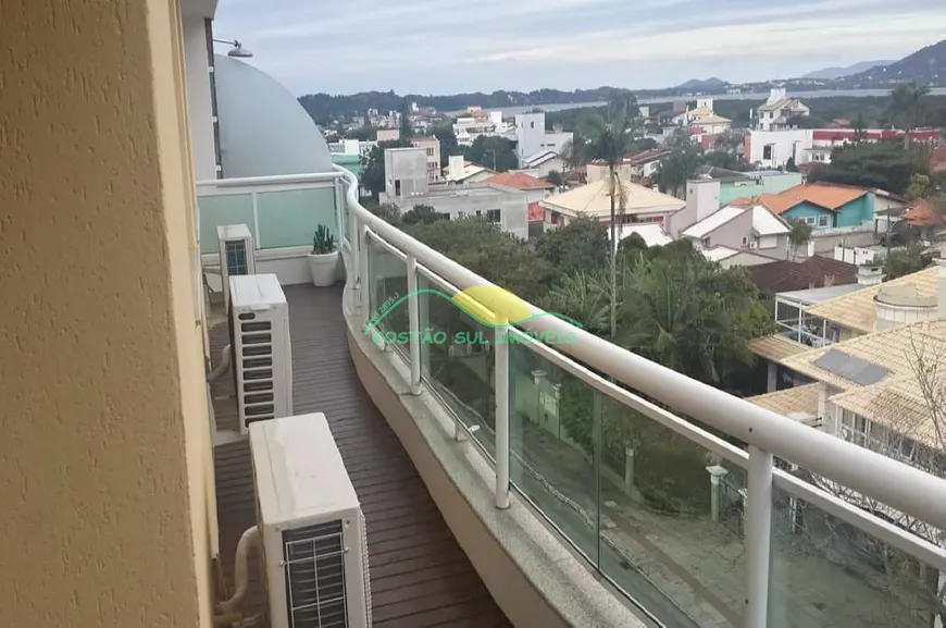 Foto 1 de Cobertura com 3 Quartos à venda, 234m² em Lagoa da Conceição, Florianópolis