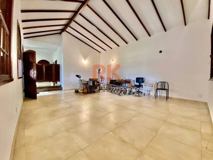 Foto 1 de Casa com 4 Quartos à venda, 285m² em São Luíz, Belo Horizonte