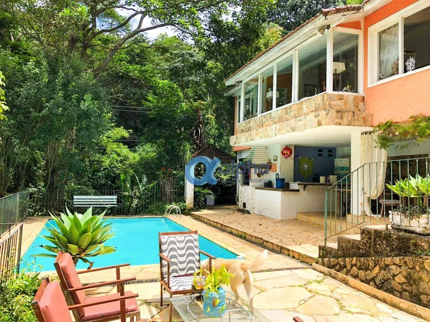 Foto 1 de Casa com 4 Quartos à venda, 280m² em Itaipava, Petrópolis