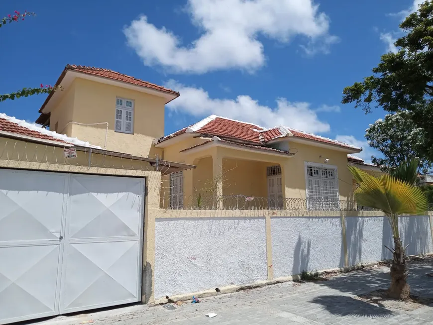 Foto 1 de Casa com 6 Quartos à venda, 250m² em Bairro Novo, Olinda