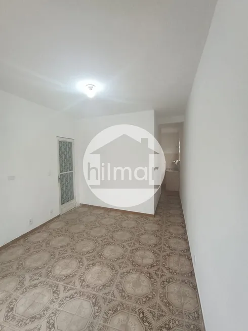 Foto 1 de Apartamento com 1 Quarto para alugar, 45m² em Braz de Pina, Rio de Janeiro