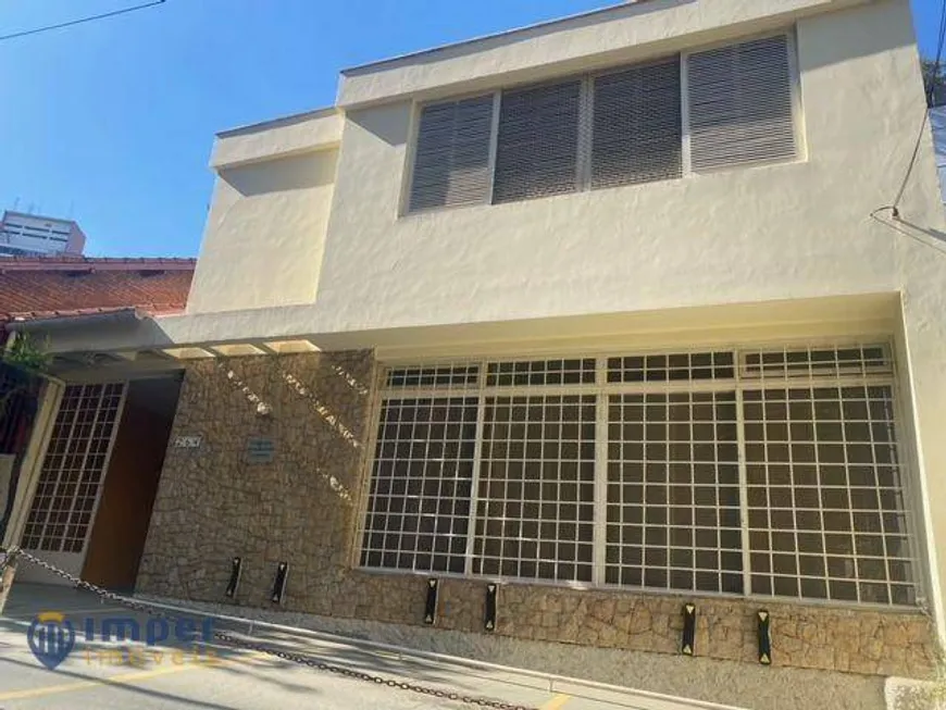 Foto 1 de Casa com 7 Quartos para venda ou aluguel, 230m² em Sumaré, São Paulo