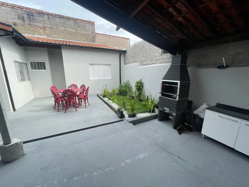 Foto 1 de Casa com 4 Quartos à venda, 140m² em Vila Albina, Taubaté