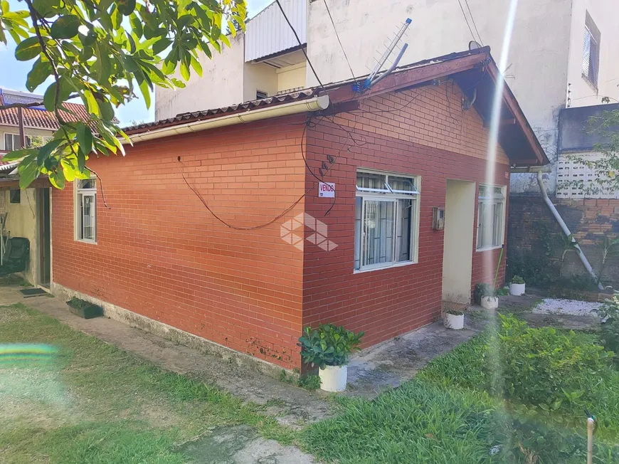 Foto 1 de Casa com 2 Quartos à venda, 304m² em Nossa Senhora do Rosário, São José