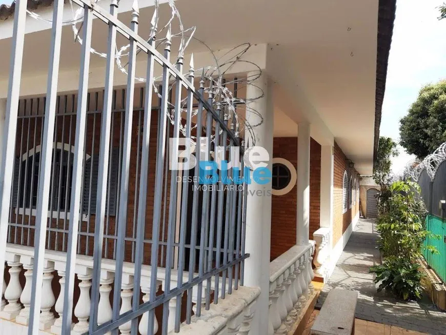 Foto 1 de Casa com 5 Quartos à venda, 300m² em Tabajaras, Uberlândia