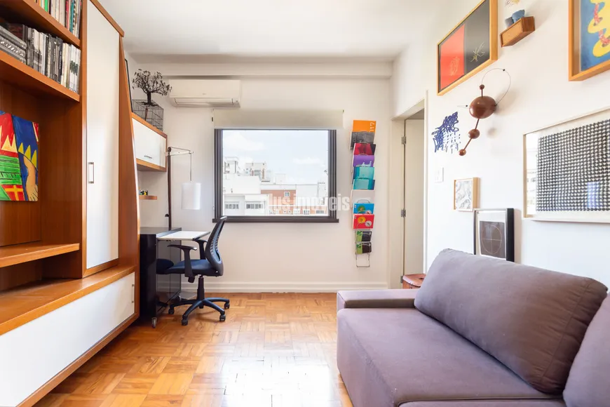 Foto 1 de Apartamento com 3 Quartos à venda, 245m² em Cerqueira César, São Paulo