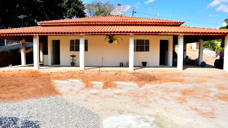 Foto 1 de Fazenda/Sítio com 3 Quartos à venda, 1322m² em Zona Rural, Vargem
