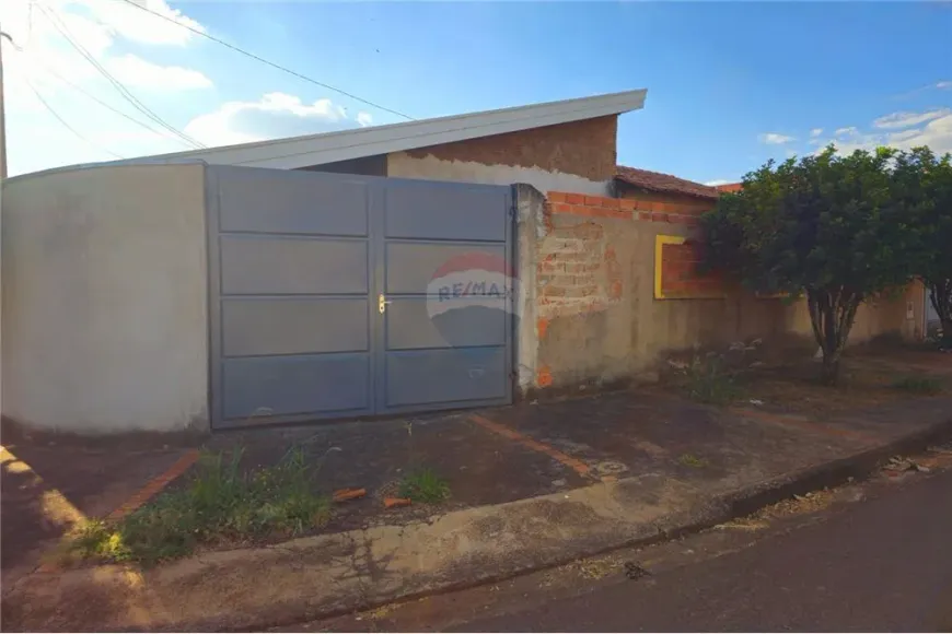 Foto 1 de Casa com 2 Quartos à venda, 100m² em Jardim Chaparral, Mogi Guaçu