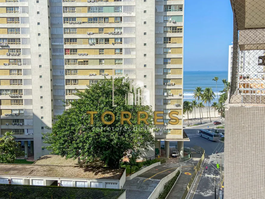 Foto 1 de Apartamento com 2 Quartos à venda, 95m² em Praia das Pitangueiras, Guarujá
