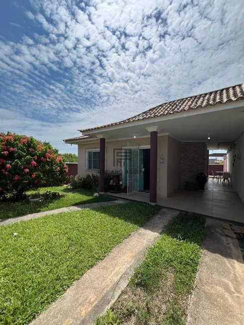 Foto 1 de Casa com 2 Quartos à venda, 80m² em Bananeiras (Iguabinha), Araruama