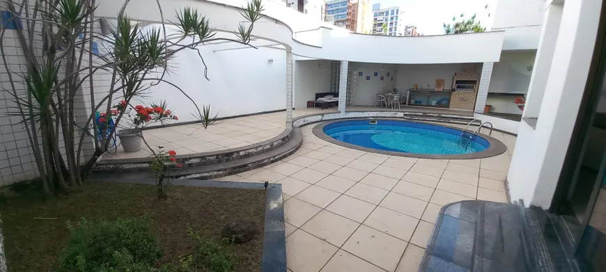 Foto 1 de Sobrado com 5 Quartos à venda, 375m² em Mata da Praia, Vitória