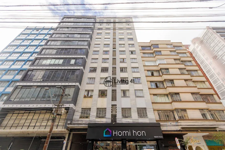 Foto 1 de Apartamento com 4 Quartos à venda, 184m² em Centro, Curitiba