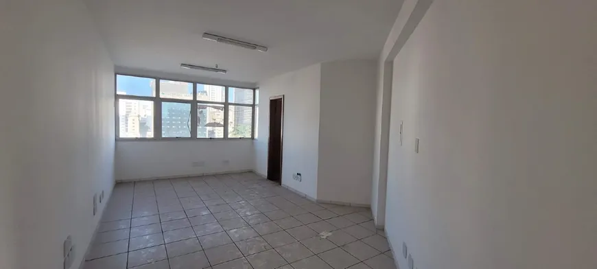 Foto 1 de Sala Comercial para alugar, 30m² em Santo Agostinho, Belo Horizonte