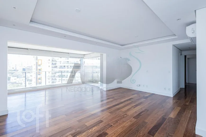 Foto 1 de Apartamento com 3 Quartos à venda, 130m² em Itaim Bibi, São Paulo