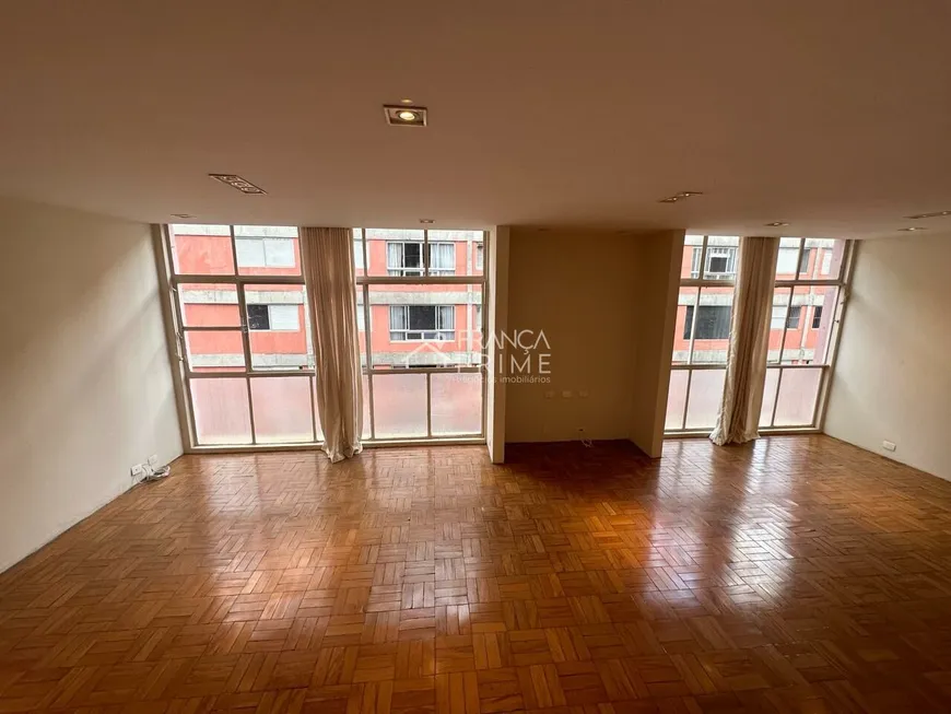 Foto 1 de Apartamento com 3 Quartos à venda, 190m² em Cerqueira César, São Paulo