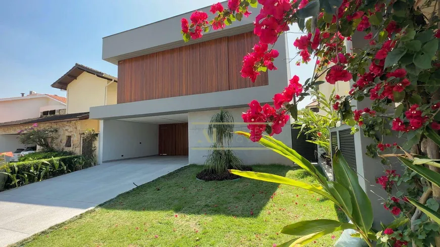 Foto 1 de Casa de Condomínio com 6 Quartos à venda, 380m² em Alphaville, Santana de Parnaíba