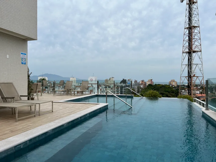 Foto 1 de Apartamento com 3 Quartos para alugar, 100m² em Jurerê Internacional, Florianópolis