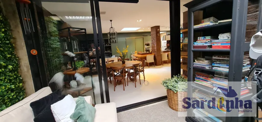 Foto 1 de Casa de Condomínio com 4 Quartos à venda, 402m² em Morumbi, São Paulo