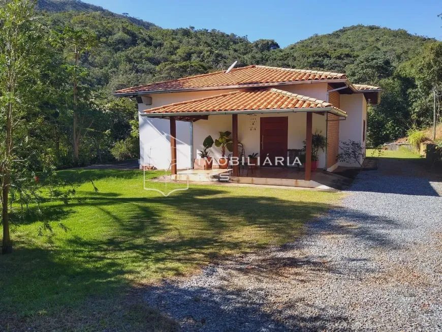 Foto 1 de Fazenda/Sítio com 3 Quartos à venda, 200m² em , Capitólio