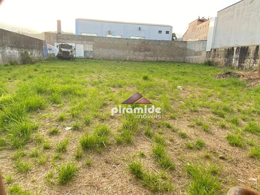 Foto 1 de Lote/Terreno à venda, 980m² em Centro, Caraguatatuba