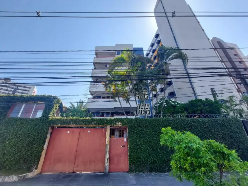 Foto 1 de Apartamento com 3 Quartos à venda, 160m² em Coelhos, Recife