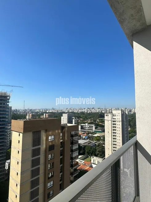 Foto 1 de Apartamento com 1 Quarto à venda, 25m² em Moema, São Paulo