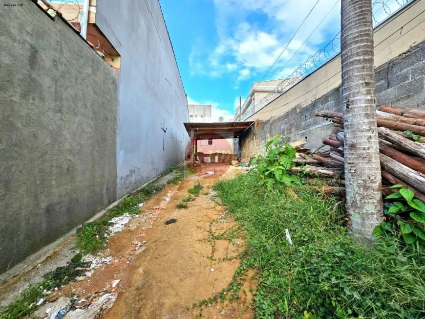 Foto 1 de Lote/Terreno à venda, 250m² em Vila Jacuí, São Paulo