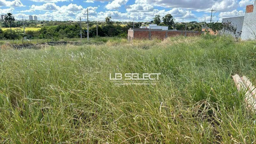 Foto 1 de Lote/Terreno à venda, 259m² em Laranjeiras, Uberlândia