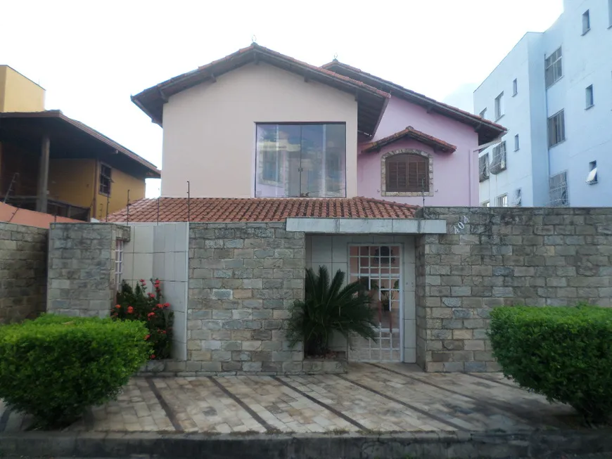 Foto 1 de Casa com 3 Quartos à venda, 260m² em Brasileia, Betim