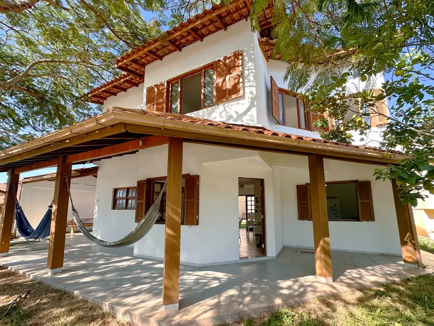 Foto 1 de Casa com 4 Quartos à venda, 244m² em Ingleses do Rio Vermelho, Florianópolis