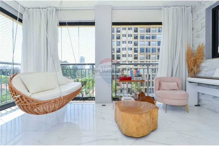Foto 1 de Apartamento com 3 Quartos à venda, 158m² em Jardim Panorama, São Paulo