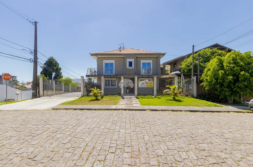 Foto 1 de Sobrado com 3 Quartos à venda, 300m² em Pineville, Pinhais