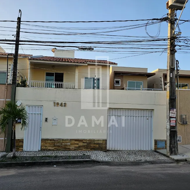 Foto 1 de Casa com 3 Quartos à venda, 158m² em Sapiranga, Fortaleza
