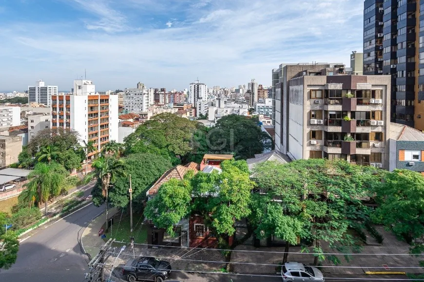 Foto 1 de Apartamento com 3 Quartos à venda, 128m² em Rio Branco, Porto Alegre