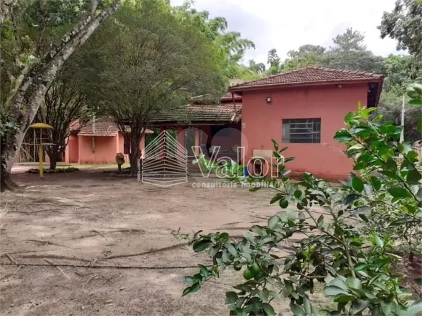 Foto 1 de Fazenda/Sítio com 4 Quartos à venda, 203m² em Centro, Descalvado