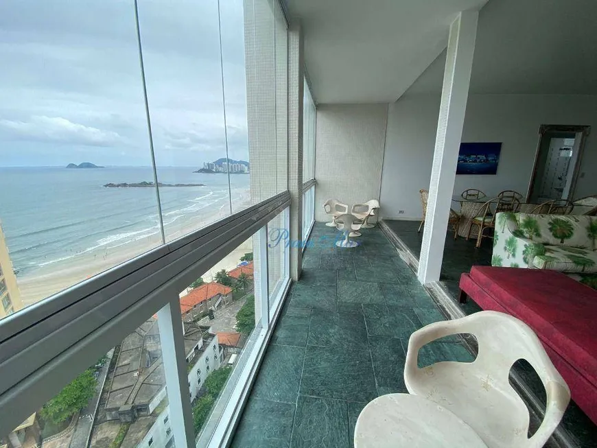 Foto 1 de Apartamento com 5 Quartos à venda, 120m² em Praia das Pitangueiras, Guarujá