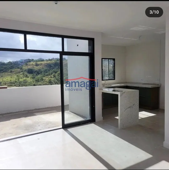 Foto 1 de Casa com 2 Quartos à venda, 75m² em Jardim Sant Anna do Pedregulho, Jacareí