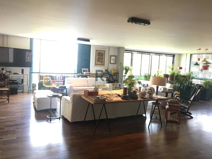 Foto 1 de Apartamento com 2 Quartos à venda, 400m² em Higienópolis, São Paulo