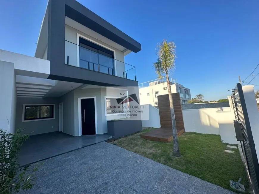 Foto 1 de Casa com 3 Quartos à venda, 150m² em São João do Rio Vermelho, Florianópolis