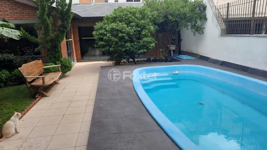 Foto 1 de Casa com 2 Quartos à venda, 263m² em Petrópolis, Porto Alegre