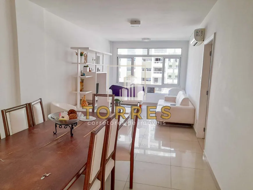 Foto 1 de Apartamento com 2 Quartos à venda, 100m² em Praia das Pitangueiras, Guarujá
